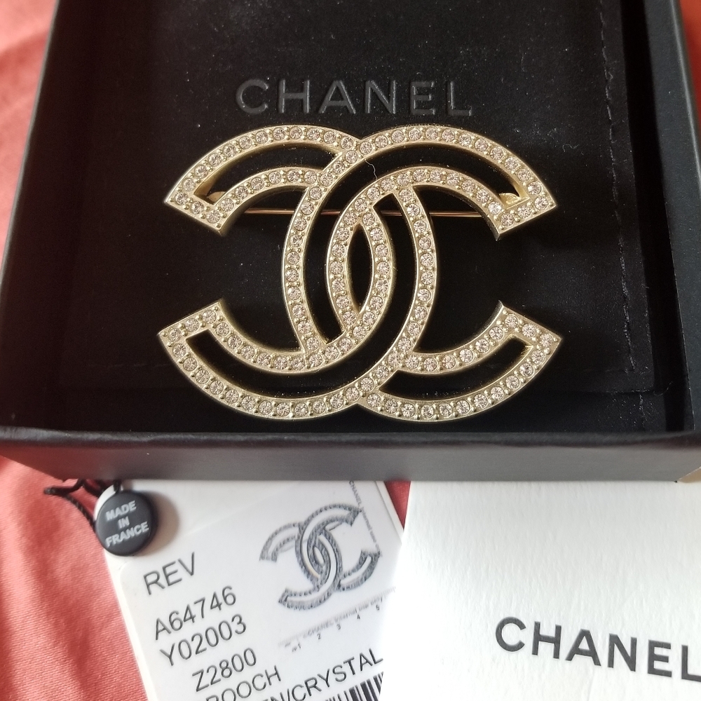 Authentic Chanel Brooch - Picture 2 of 6